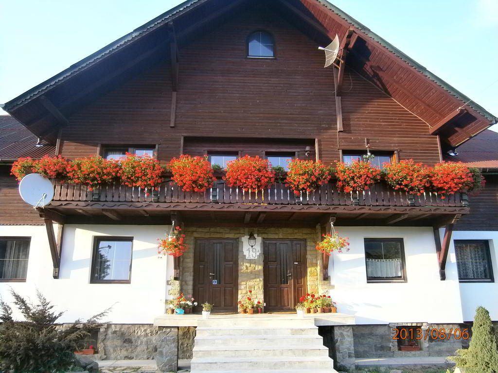 Pensiunea Veronica Câmpulung Moldovenesc Exterior foto