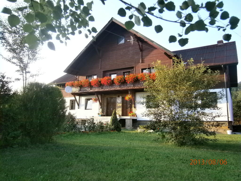 Pensiunea Veronica Câmpulung Moldovenesc Exterior foto