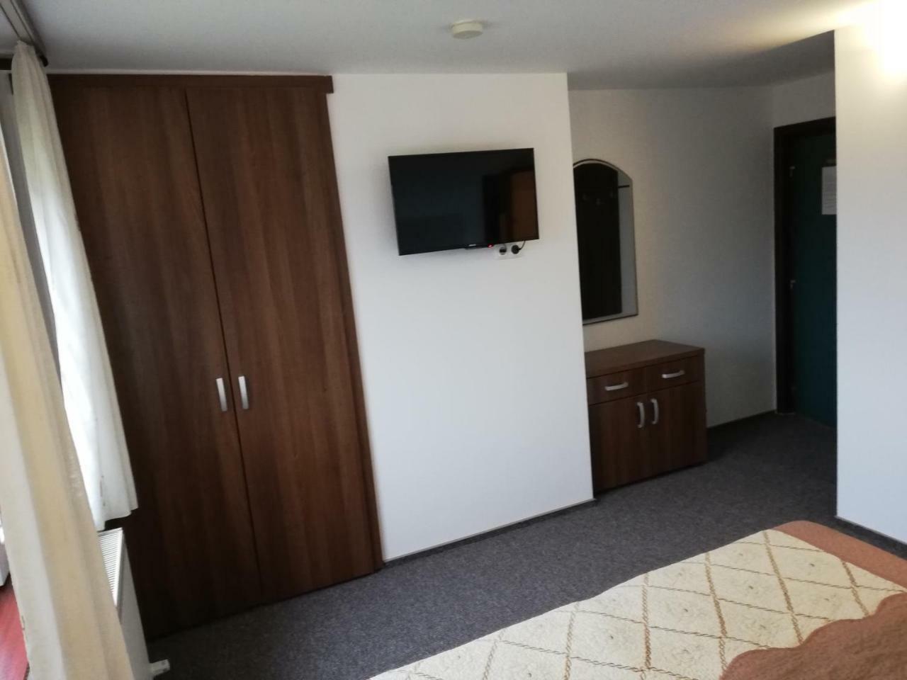 Pensiunea Veronica Câmpulung Moldovenesc Exterior foto
